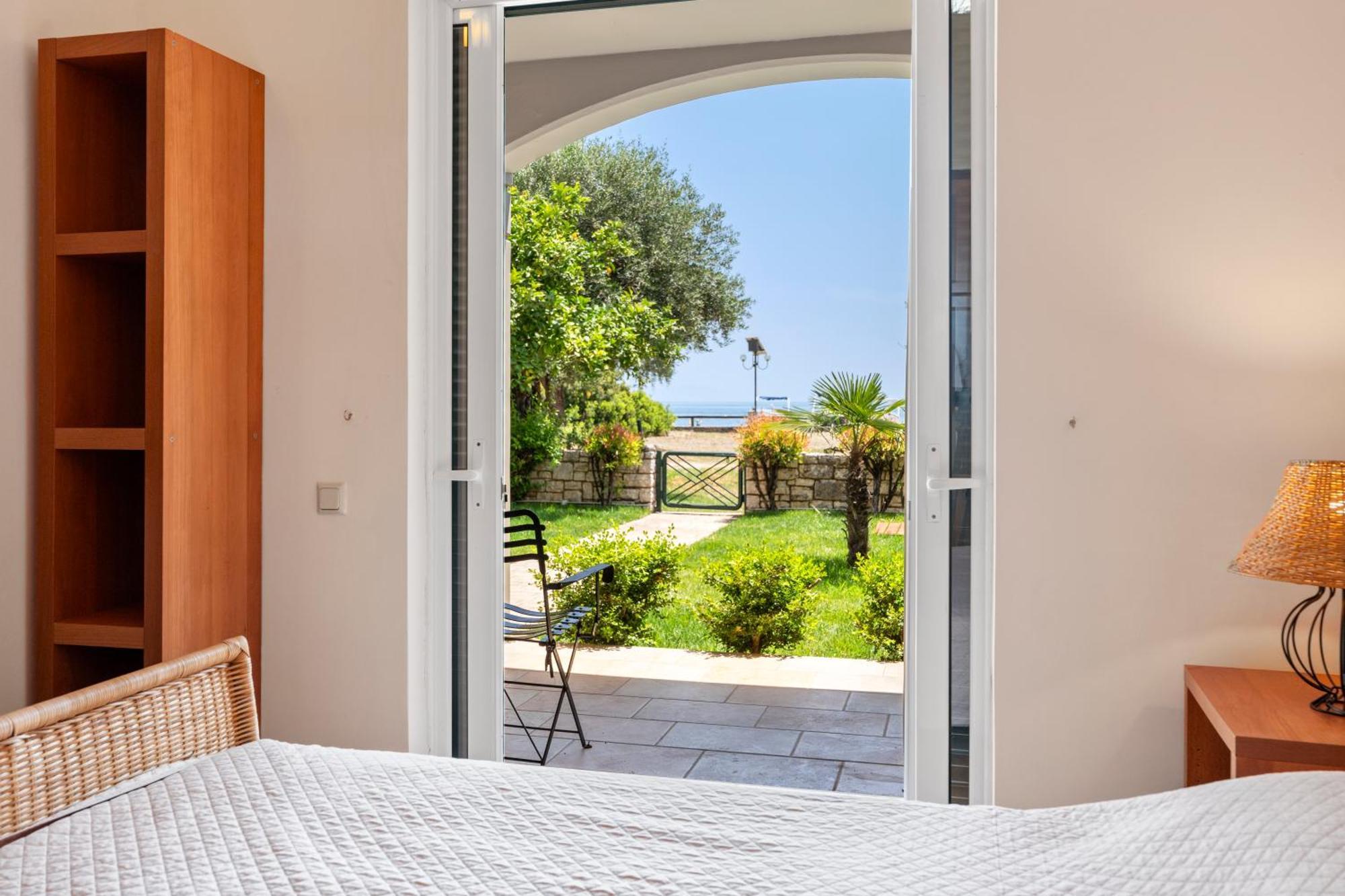 Waterfront Barbati By Villa2Be Εξωτερικό φωτογραφία